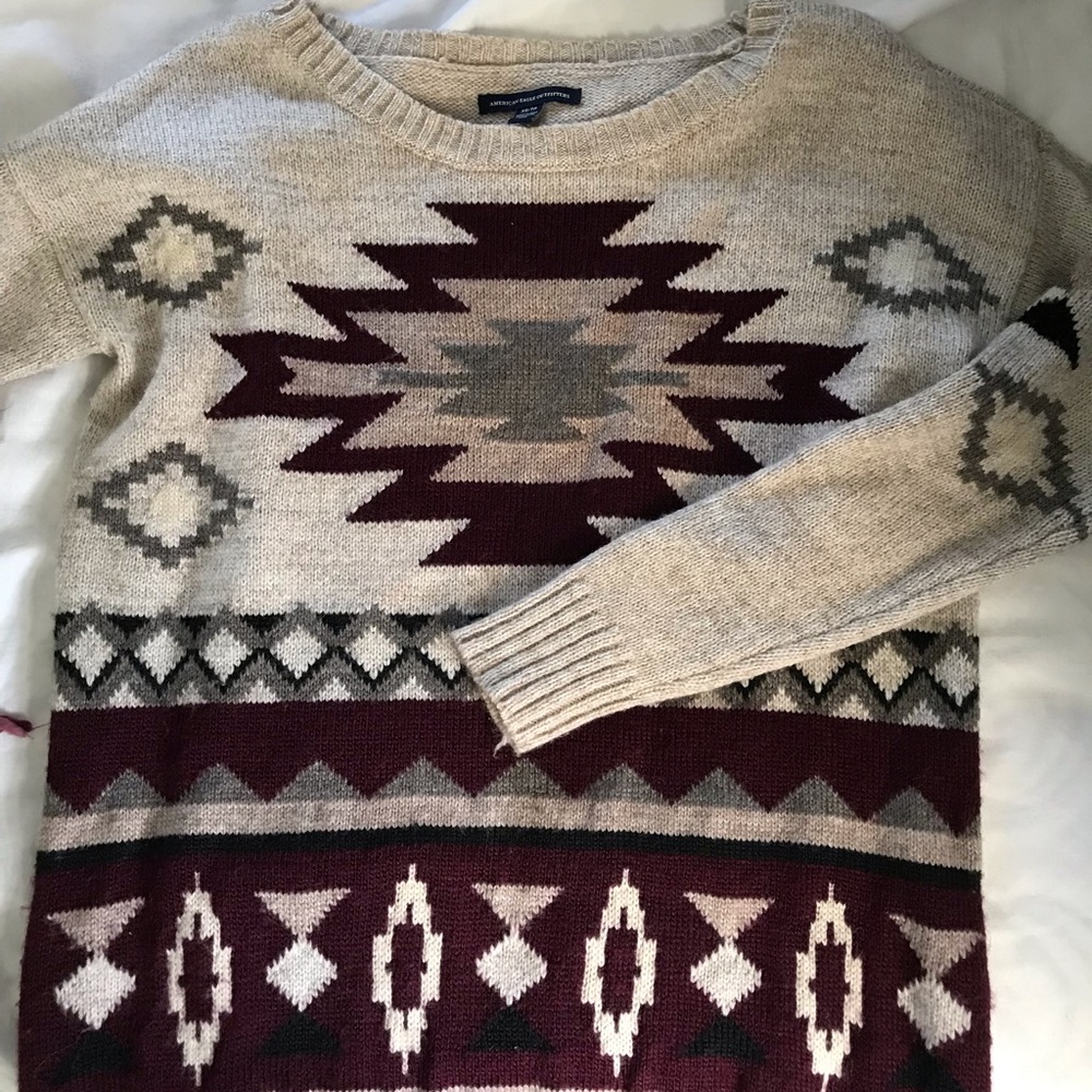 AMERICAN EAGLE SWEATER WORN ONCE